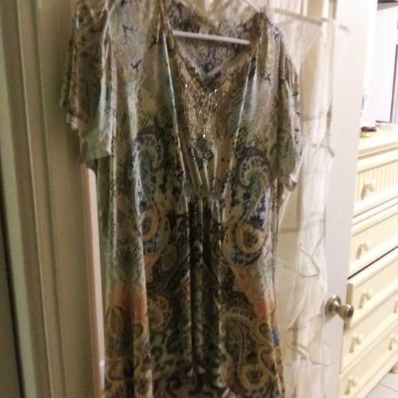 World Unity Tops - V-line neck sequened green mix coloured blouse.